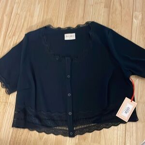 NWT Lovefool Cropped Scalloped Lace Cardigan 2X Black.